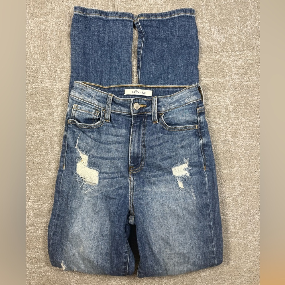 Willow and Root The Mom Fit Distressed Jean Womens Size 23